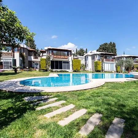 Luxury With Shared Pool In Bodrum Ortakent Apartamento *