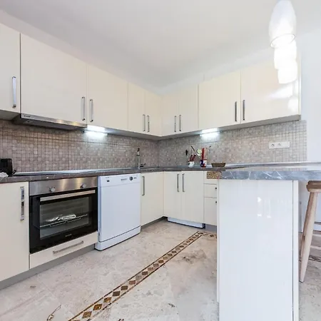 Luxury With Shared Pool In Bodrum Ortakent Apartamento *